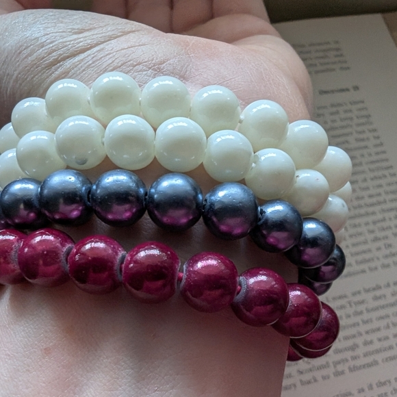 Beaded Bracelet Set - Cream, Silver, and Red - Picture 6 of 7